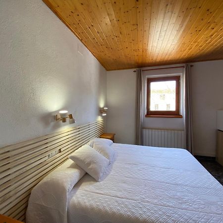 Hotel Rural Cal Amadeu Vilanova de Escornalbou Exterior photo